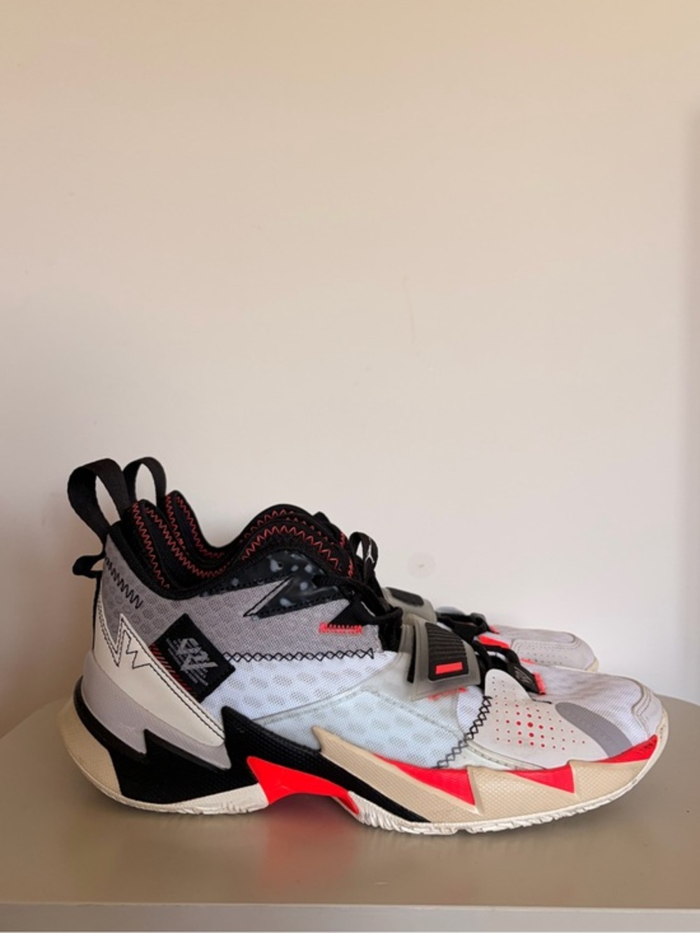 Jordan Why Not Zer0.3 UNITE White Crimson Black Men’s Size 10